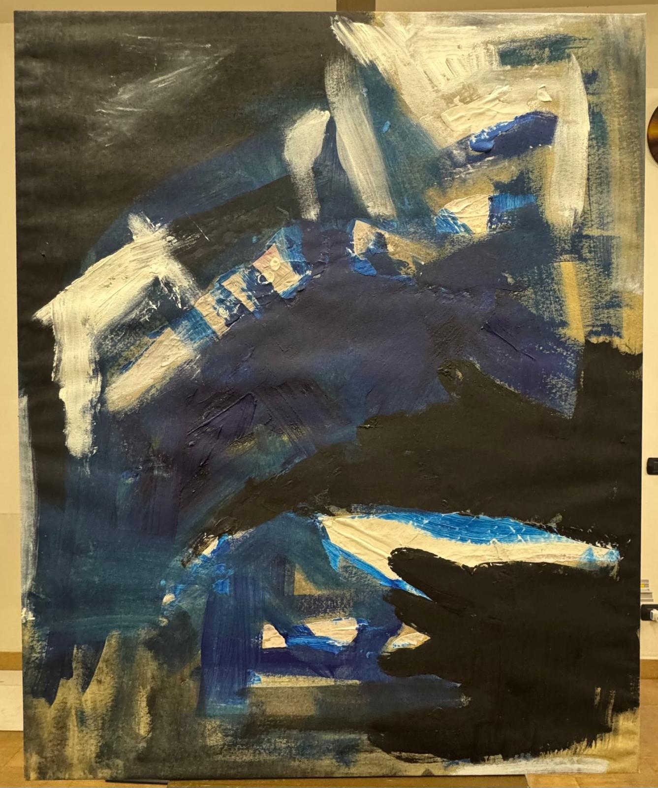 Opera astratta con neri, blu e bianchi